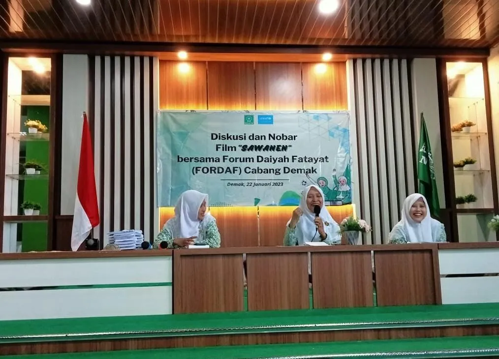 Tangkal Hoax Tentang Imunisasi, Fatayat NU Demak Ajak Nonton Bareng Film “Sawanen"