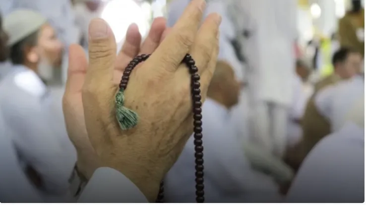 Khutbah Jumat: Dua Pelajaran dari Orang yang Gagal Naik Haji