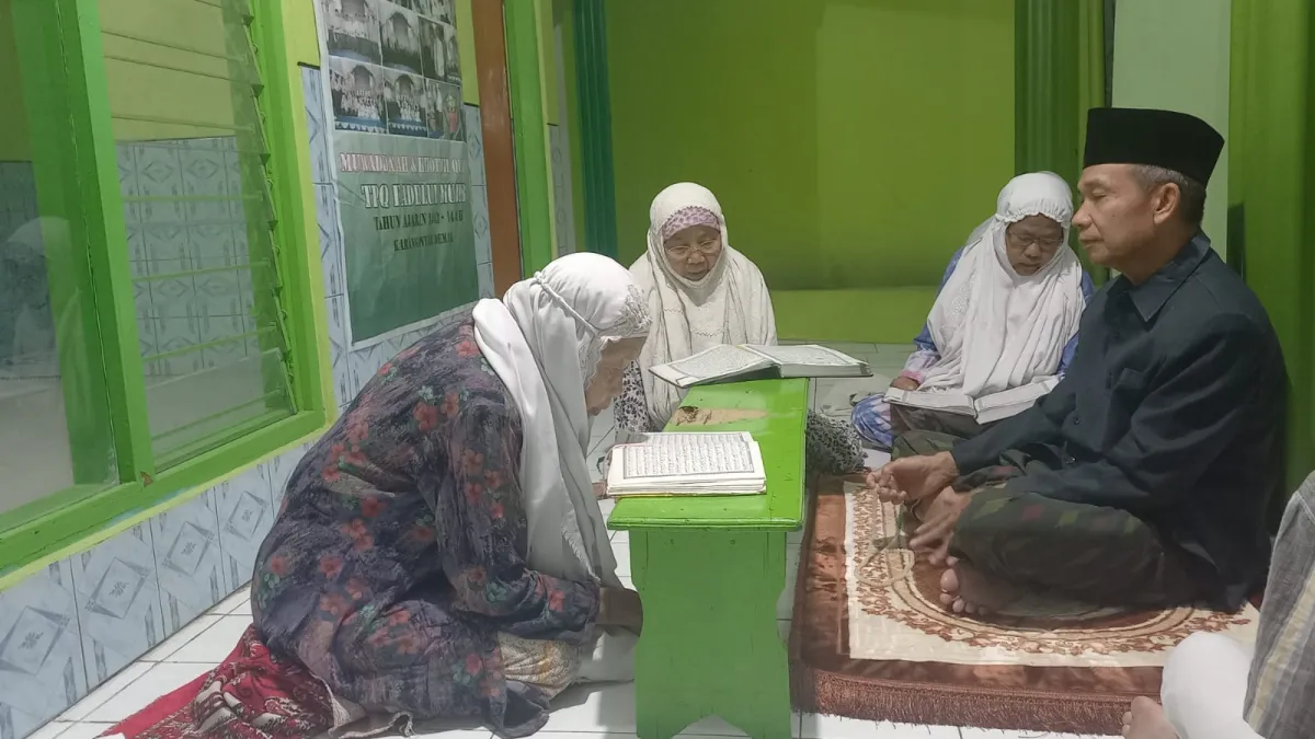 Rois Syuriah MWCNU Karanganyar; Ada 4 Golongan Yang Dirindukan Surga Allah SWT