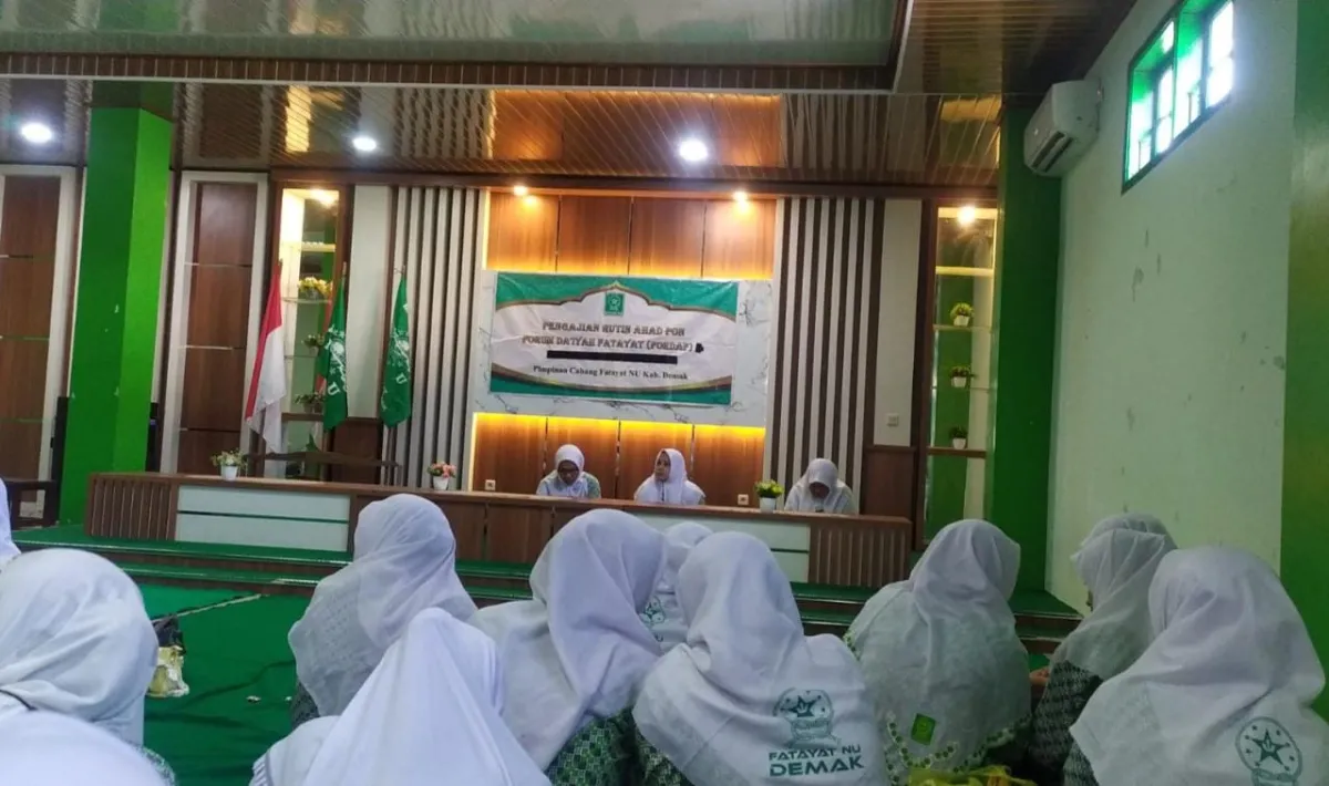 Fatayat NU Demak Gelar Rutinan Ngaji Forum Da’iyah Fatayat
