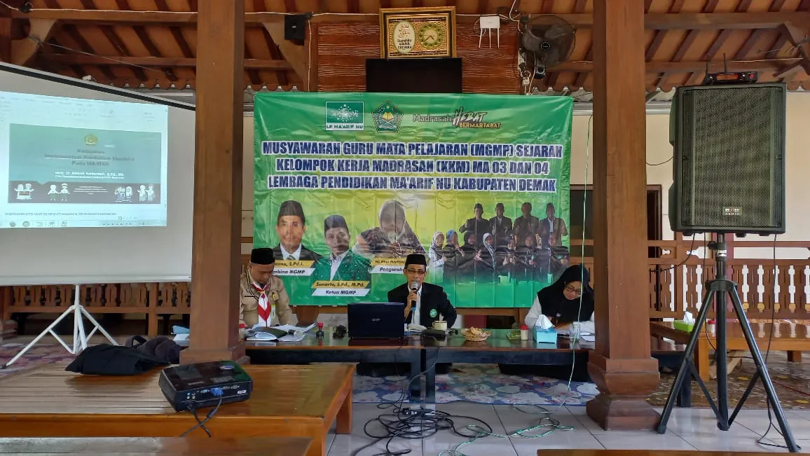 Workshop IKM, Guru LP Ma’arif NU Demak Siap Terapkan Kurikulum Merdeka