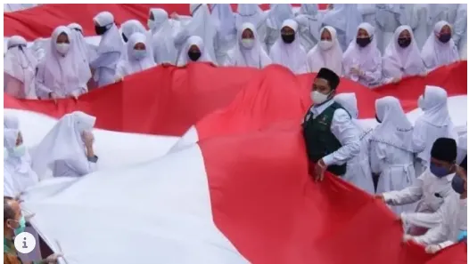 Khutbah Jumat: Syukur, Cinta Tanah Air, dan Hari Santri