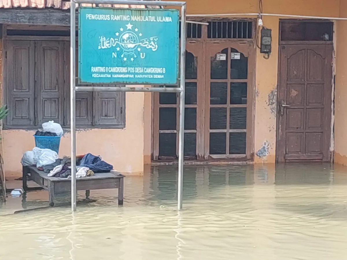 Makin Meluasnya Banjir, Ketua PCNU Demak: Mari Ikut Berdonasi Melalui Lazisnu Untuk Ringankan Warga Terdampak Banjir