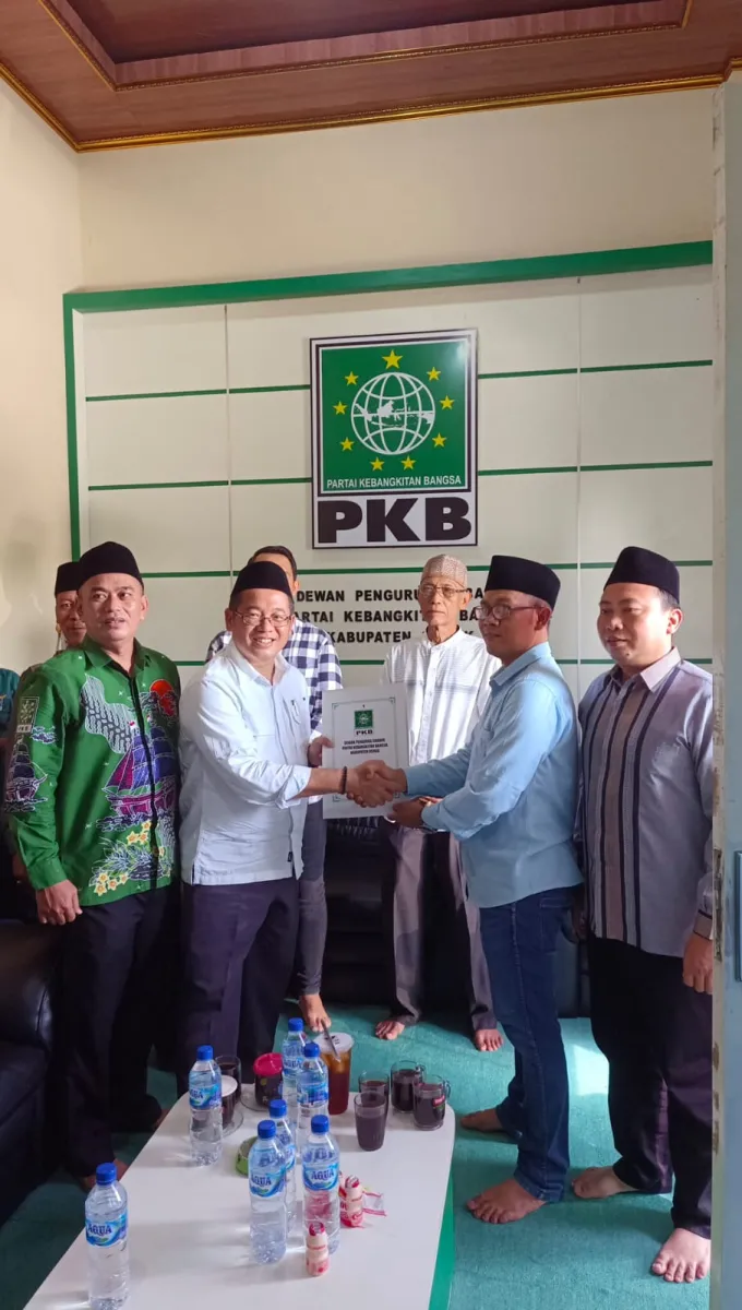 Teguh Sapto Utomo Ambil Formulir Penjaringan Bakal Calon Bupati Di Tiga Partai