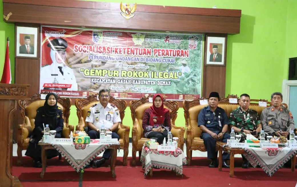 Bupati Demak Beberkan Penggunaan Dana Bagi Hasil Cukai Kepada Warga Kecamatan Gajah