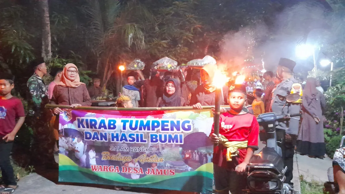 Pemdes Jamus Gelar Sedekah Bumi Apitan untuk Perkuat Tradisi dan Gotong Royong