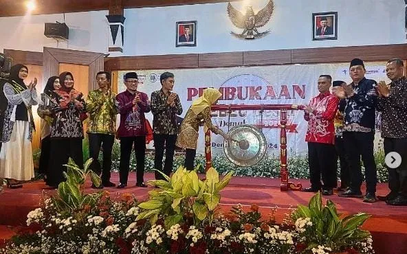 Grebeg Besar dan Pasar Rakyat Tahun 2024, Bupati: Bentuk Unsur Pelestarian Budaya Dan Kebangkitan Sektor Perekonomian