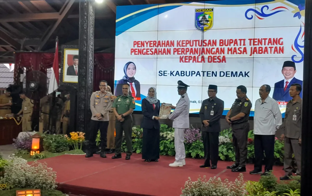 Bupati Demak Serahkan Keputusan Perpanjangan Masa Jabatan Kepala Desa
