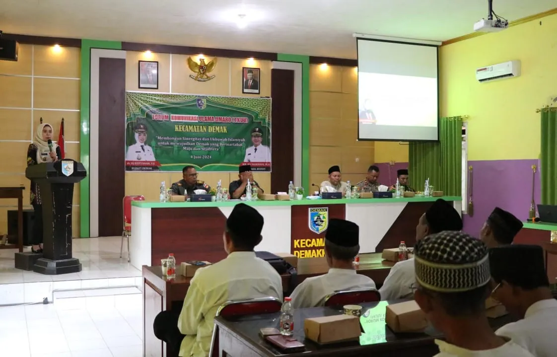 Hadiri FKUU Demak Kota, Bupati: Ulama Dapat Memberikan Masukan Terkait Kebijakan yang Diambil Pemerintah