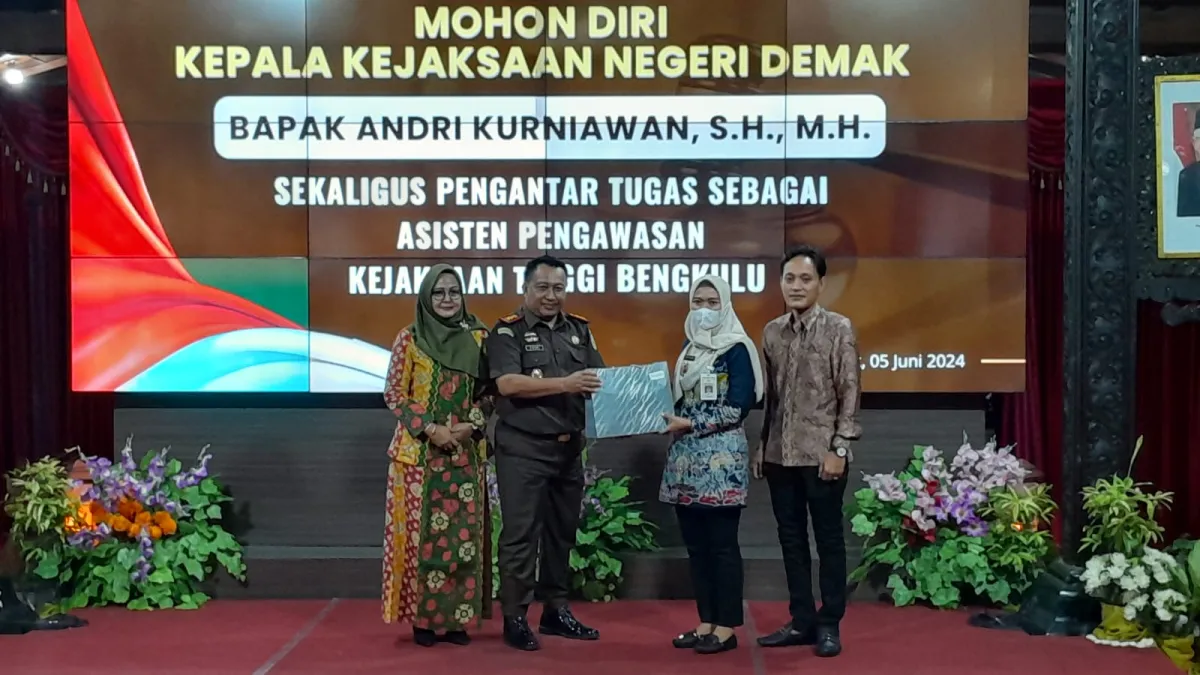 Kepala Kejaksaan Negeri Demak Pindah Tugas, Bupati Eisti'anah Sampaikan Apresiasi