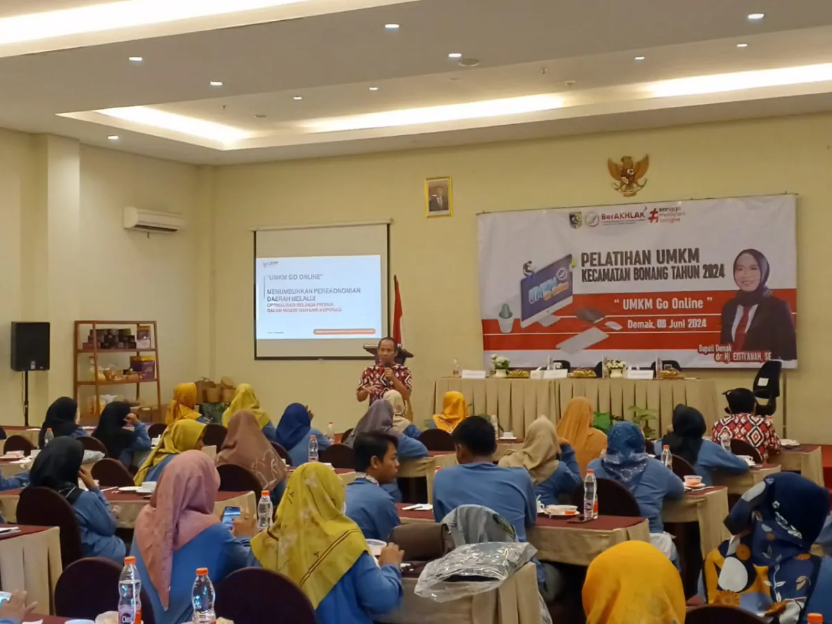 Meningkatkan Kualitas dan Pasar, Bupati Demak Fasilitasi UMKM