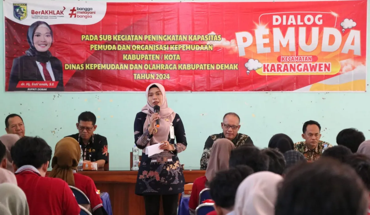 Hadiri Dialog Pemuda Karangawen, Bupati Demak: Pemuda Harapan Bangsa