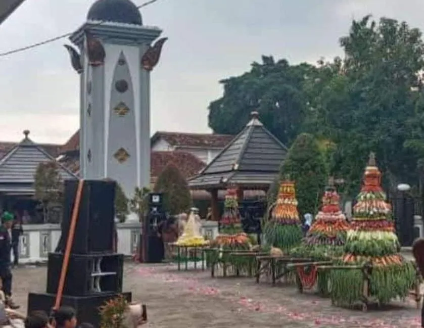 Meriahkan Tahun Baru Hijriah, Grebeg Suro Girikusumo di Desa Banyumeneng Penuh Keberkahan
