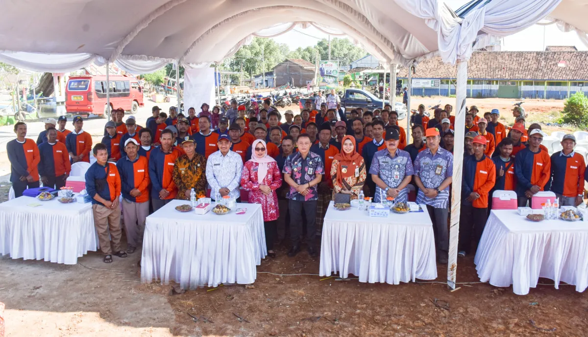 Bupati Demak Sosialisasikan Ketentuan Peraturan Perundang-undangan di Bidang Bea Cukai Kepada para Nelayan