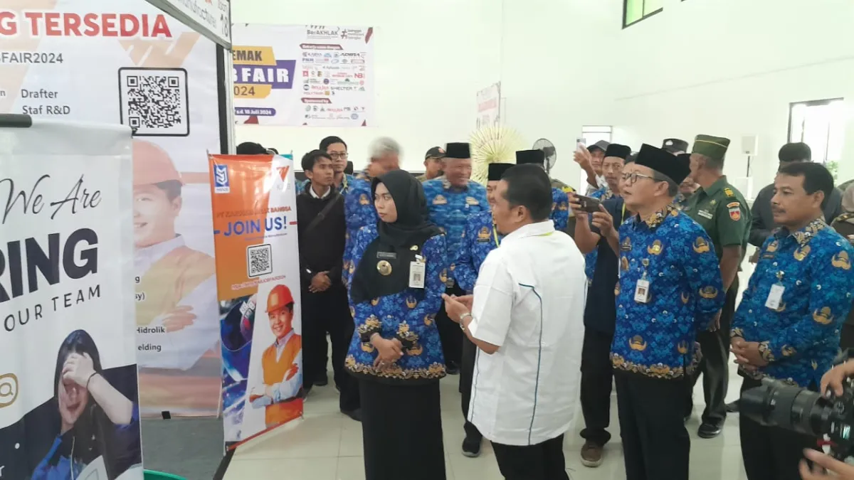 Job Fair 2024 Demak: Fresh Graduate dan Pencari Kerja Berbondong-Bondong Mendaftar