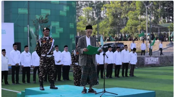 Rais Syuriah PWNU Jateng Baiat 18 Lembaga PWNU Jateng di Unwahas Semarang