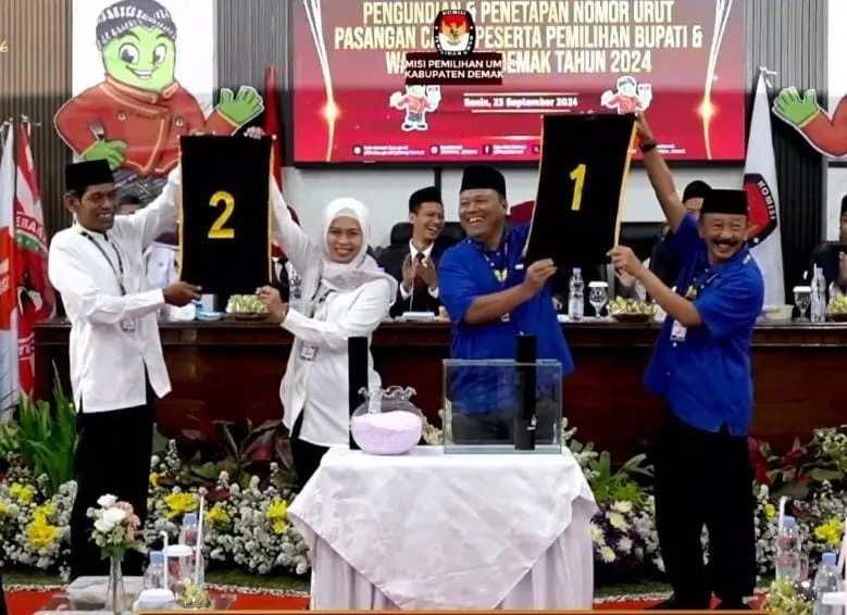 Edi-Eko dan Eisti-Gus Bad Komitmen Wujudkan Pilkada Damai 2024 Usai Pengundian Nomor Urut