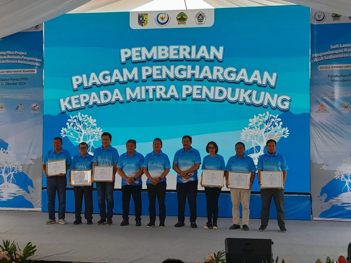 Mengatasi Sedimentasi, KKP Mulai Rehabilitasi Pesisir Demak dengan 100 Hektare Mangrove