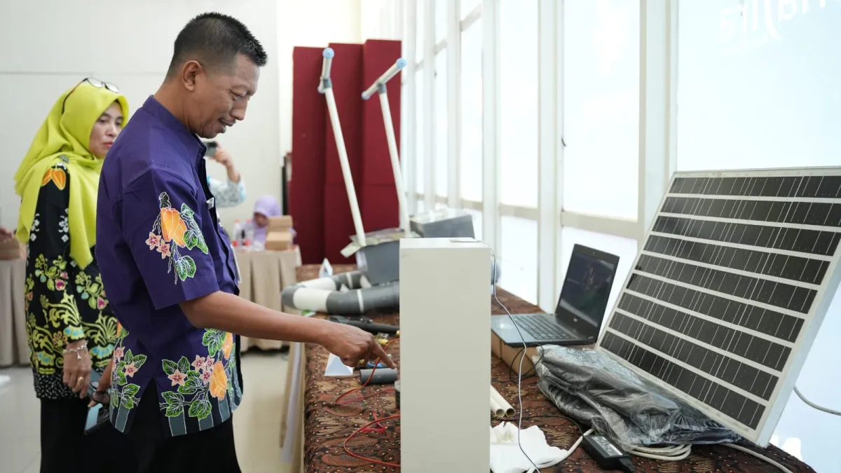 Mr. Basoke Inovasi Teknologi Pertanian Karya Siswa SMAN 1 Demak Juara di Lomba Krenova Demak 2024