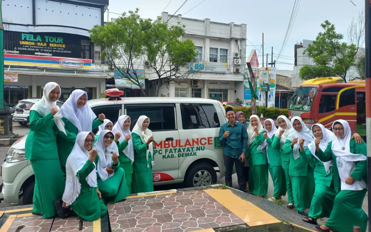 Terima Hibah Mobil Ambulance, Ketua Fatayat: Semoga Bermanfaat Dan Berkah