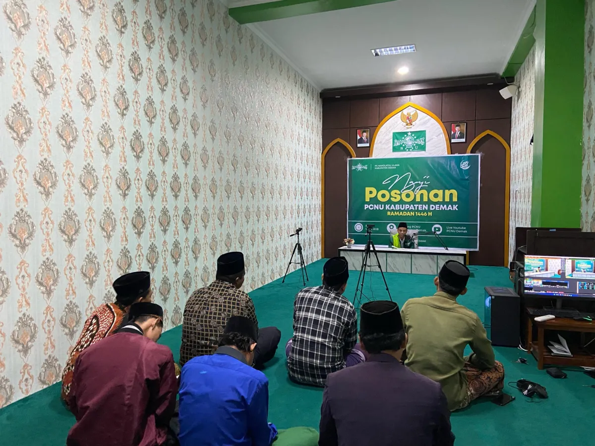 Puluhan Santri Ikuti Kajian Kitab Kuning Yang Di Gelar PCNU