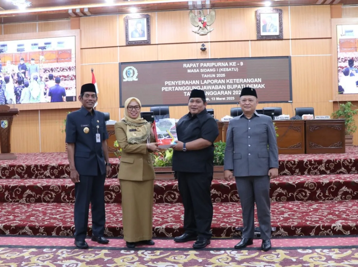 Bupati Demak Sampaikan Laporan Keterangan Pertanggung Jawaban Tahun Anggaran 2024