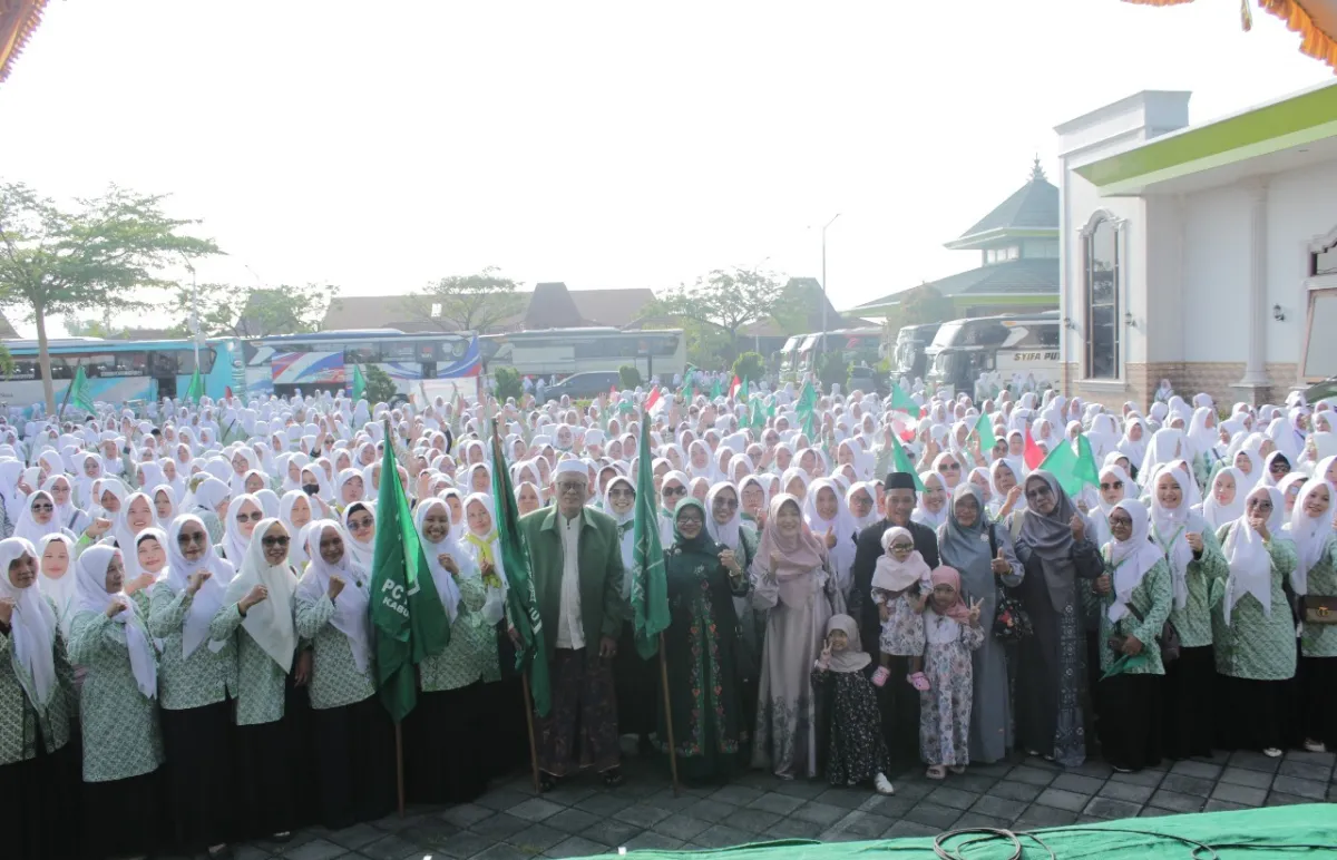 Peringati Harlah, Fatayat NU Demak Adakan Ziarah Kebangsaan untuk Teladani Tokoh dan Pahlawan Bangsa