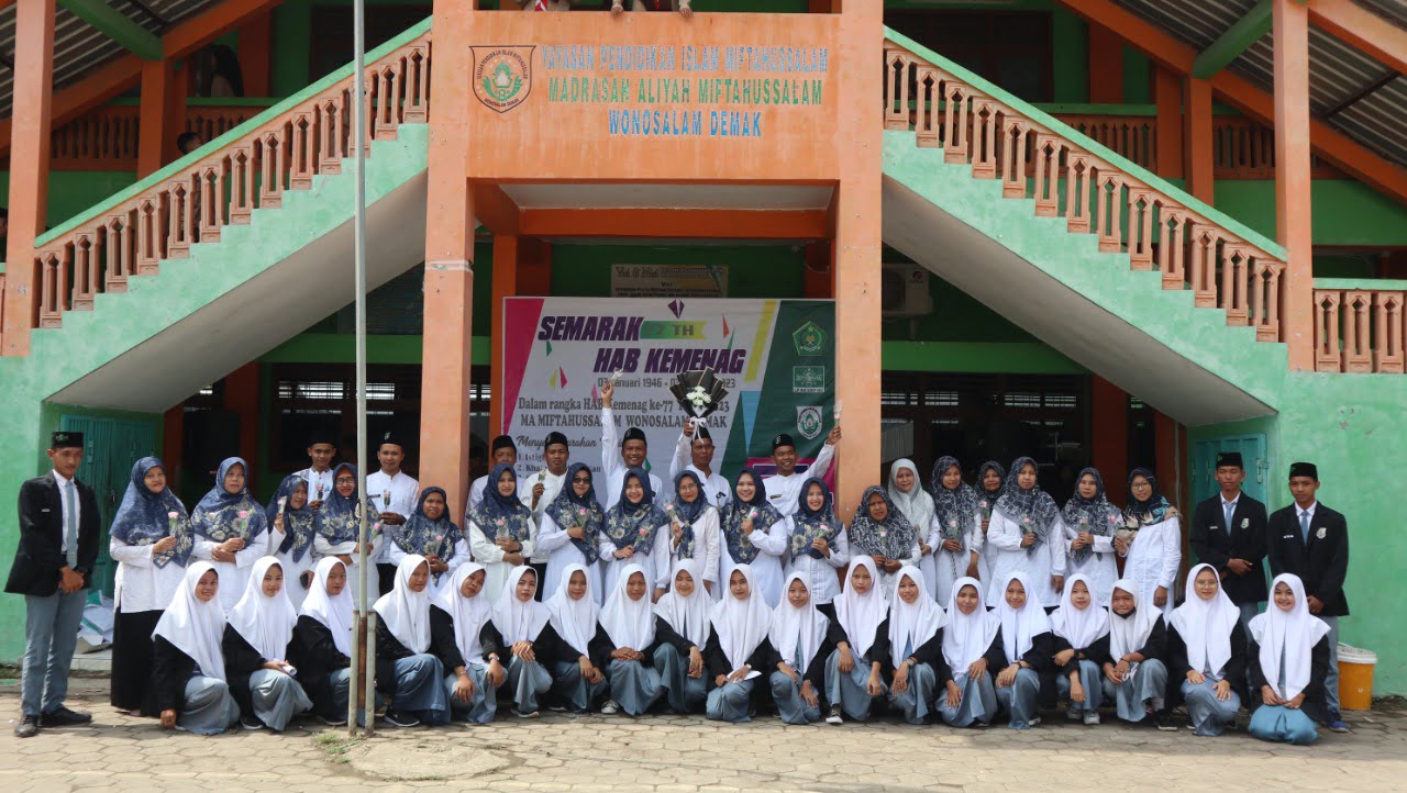 Peringati Hari Guru Nasional, MA Miftahussalam Meriahkan Dengan Selenggarakan Berbagai Macam Lomba