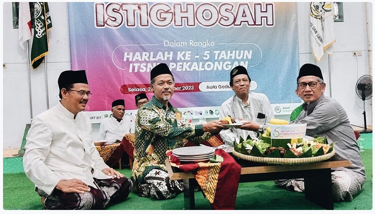 Ketua PWNU Jateng: Sarjana NU Harus Miliki Kompetensi, Integritas, Literasi, Inovasi