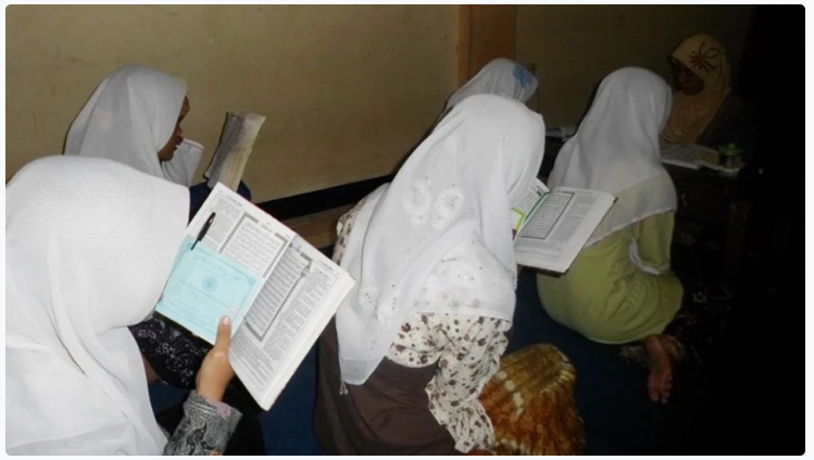 Ngabuburit Puasa dengan Tadarus Al-Qur'an
