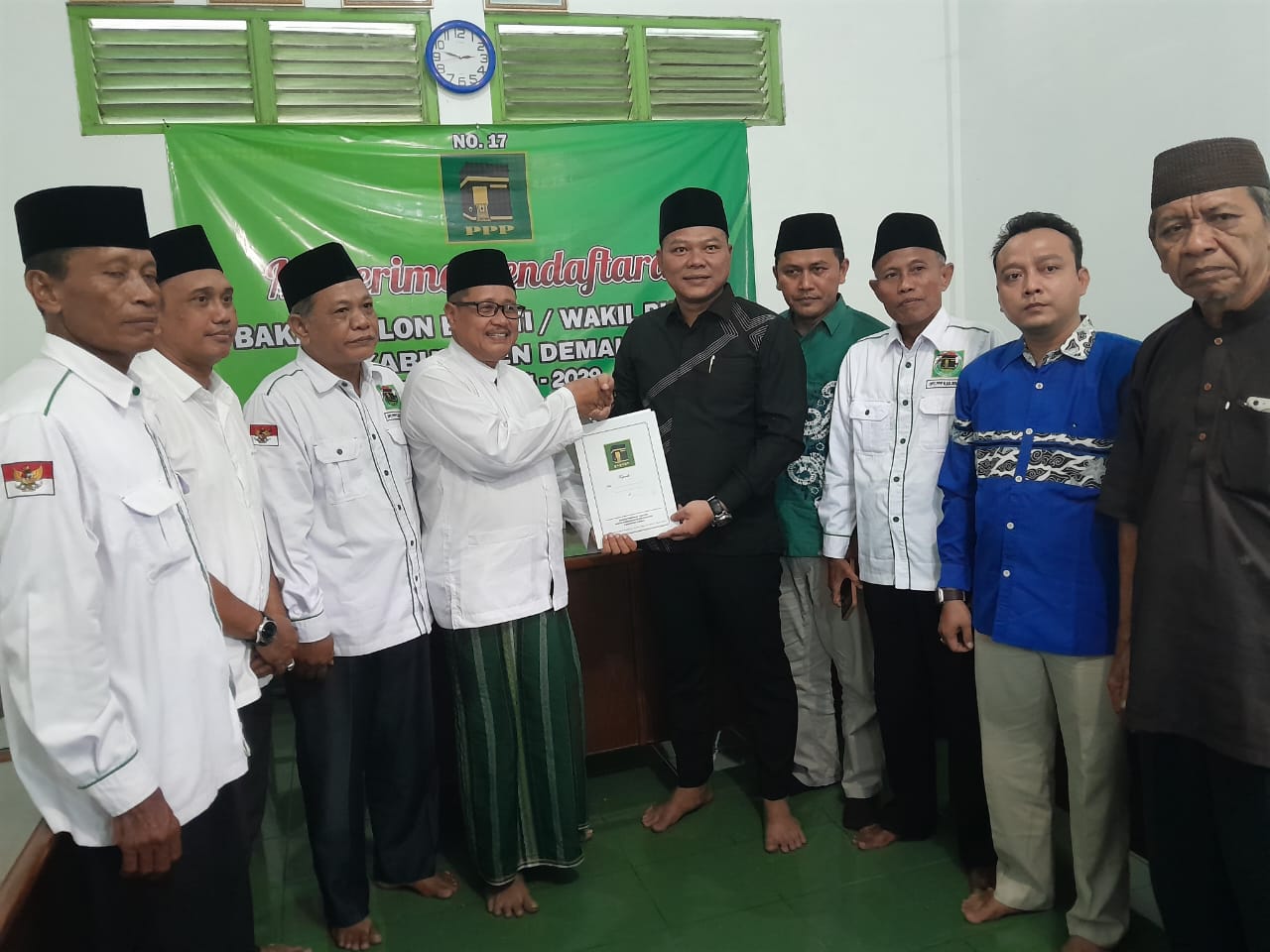 Duet Ali - Bambang Daftarkan Diri sebagai Calon Bupati dan Wakil Bupati Demak