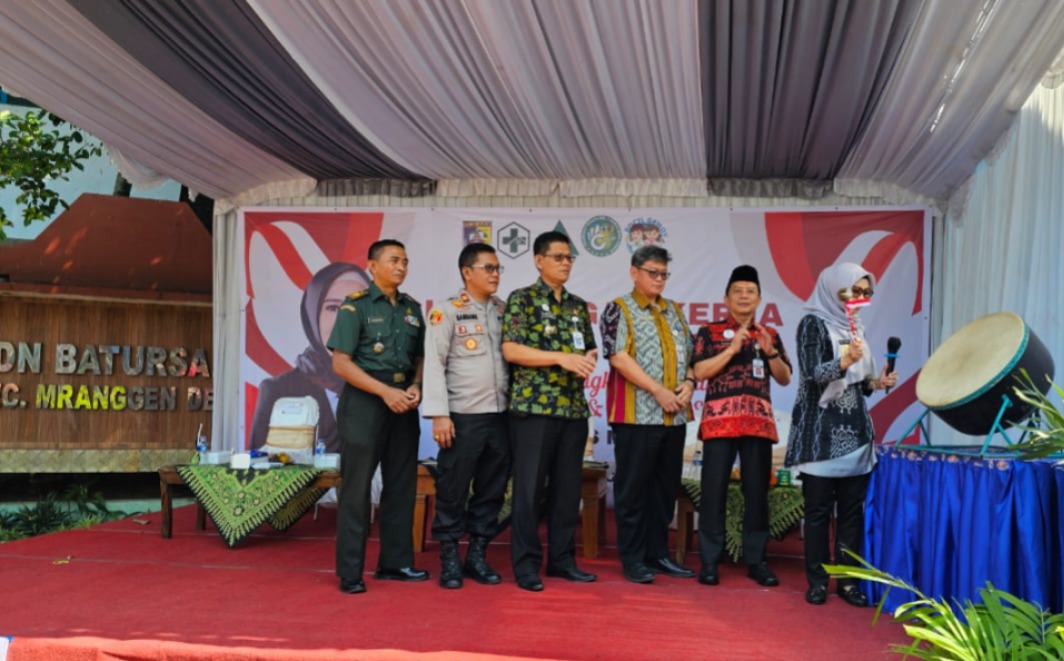 Bupati Demak Launching UKS-M ILP dan BOCIL GEMOY