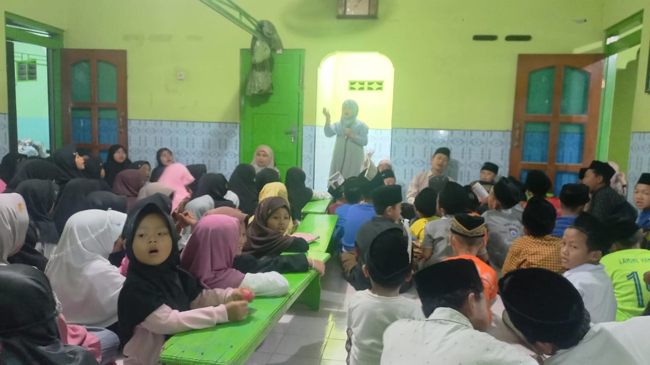TPQ Fadlul Mujib Karanganyar Gelar Peringatan Maulid Nabi Sekaligus Penerimaan Raport