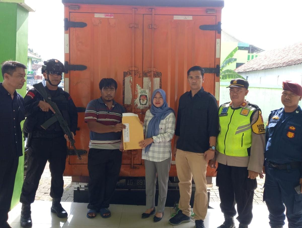 KPU Demak Terima 932.698 Surat Suara Jelang Pilkada 2024