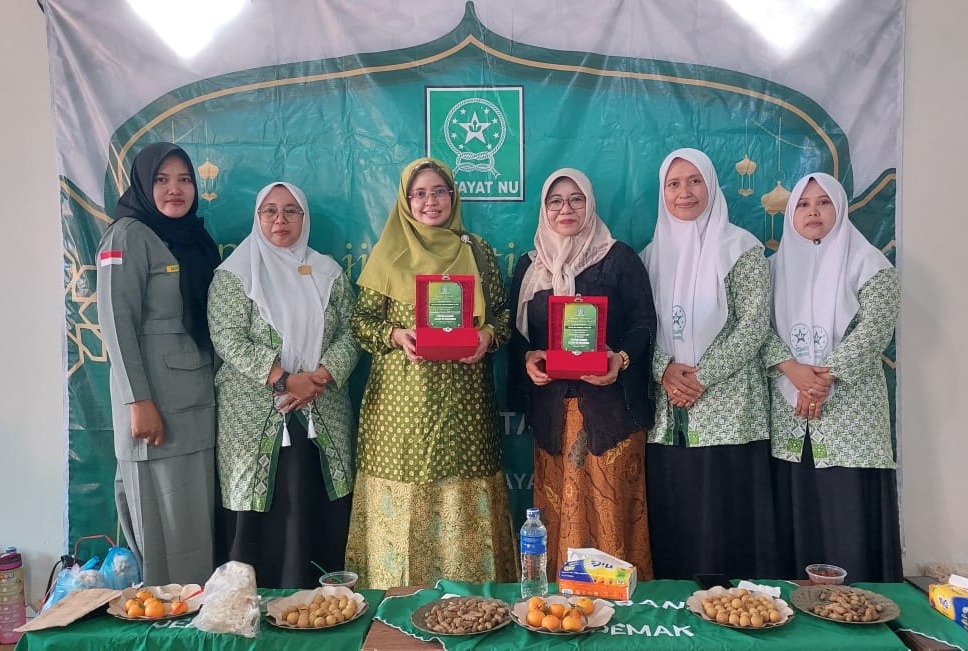 Fatayat NU Demak Peringati Hari Ibu dengan Ngaji Bersama