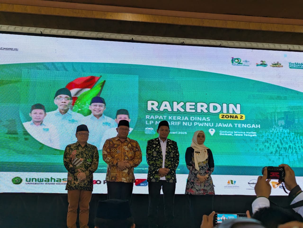 555 Kepala Madrasah dan Sekolah Ikuti Rakerdin LP. MA'ARIF NU Jawa Tengah Zona 2 di Demak