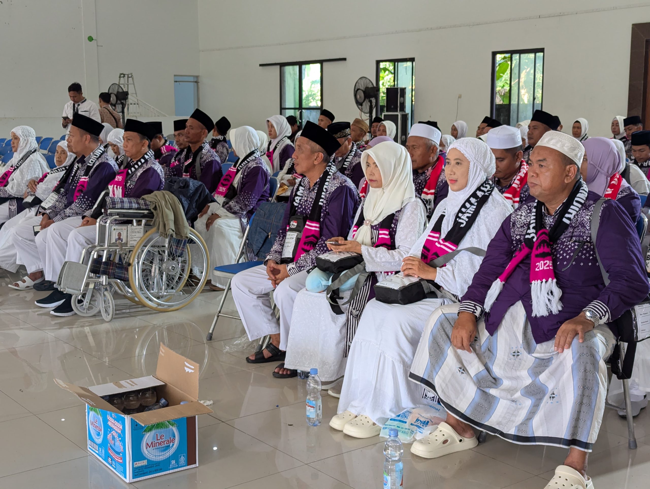 Tradisi Unik Jemaah Haji Demak, Putari Alun-Alun Sebelum ke Tanah Suci