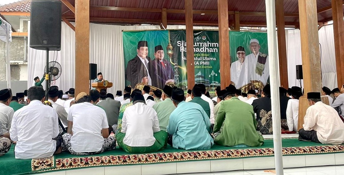 Hangatnya Ifthor Kebangsaan: NU, PMII, dan Umaro Kompak Bangun Demak